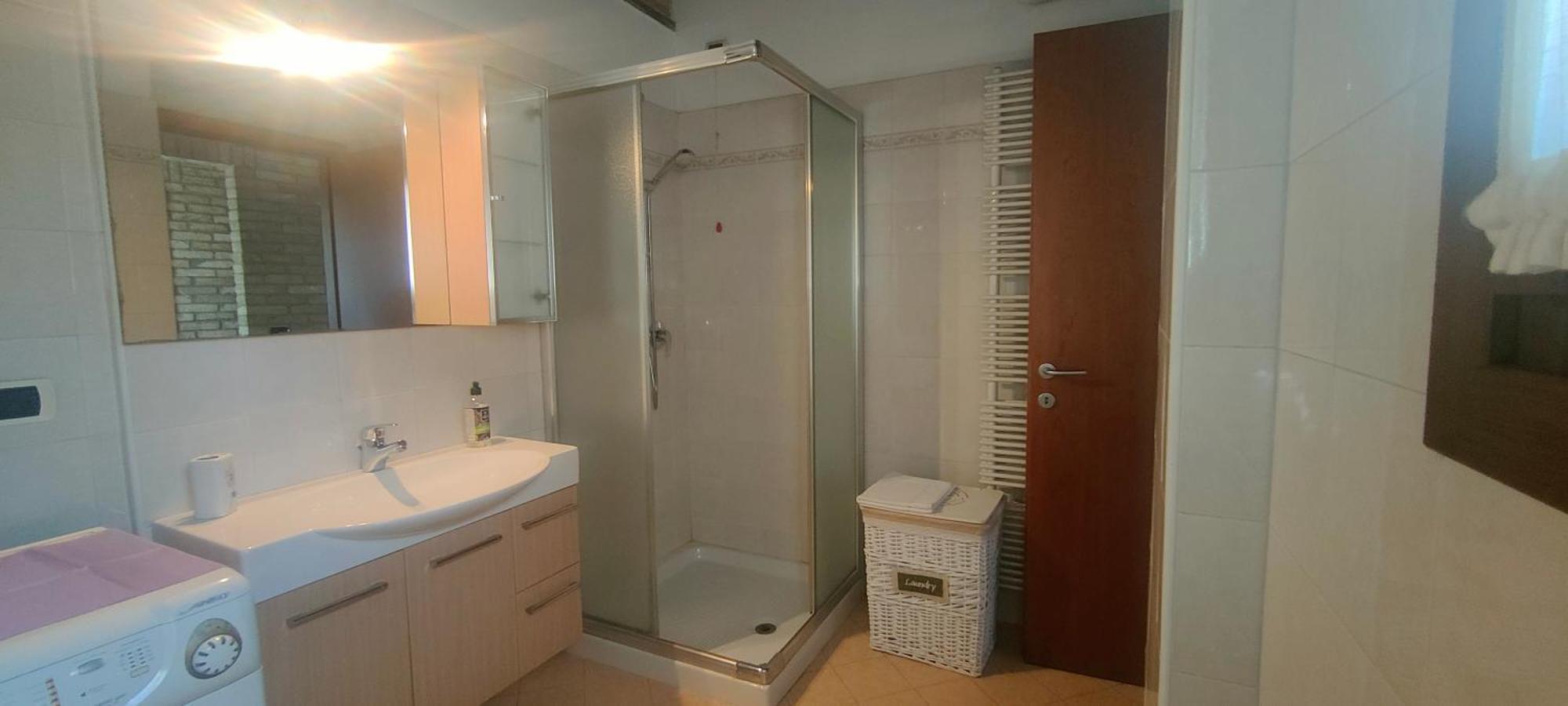 Urban 34 Apartment *